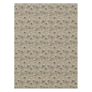 シーシェルがビーチ砂に囲まれている テーブルクロス