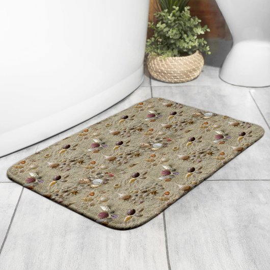 シーシェルがビーチ砂に囲まれている バスマット