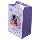 シーシェルパステルで眠っている民族赤子の少女 ミディアムペーパーバッグ (正面アングル)