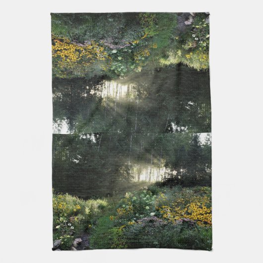 シーズンガーデンの太陽の光 キッチンタオル (縦)