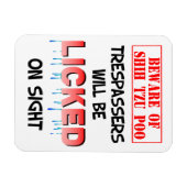 「シーズー（犬）に気を付けろ」マグネット（白） マグネット (横)