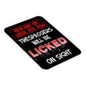 「シーズー（犬）に気を付けろ」マグネット（黒） マグネット (右側)