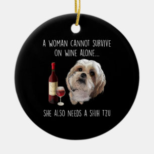 シーズー（犬）津 女性はワインだけで生き延びは飲めない セラミックオーナメント