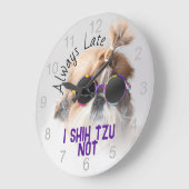 シーズー(犬)都常に遅い可愛いおもしろい犬写真 ラージ壁時計 (傾斜)