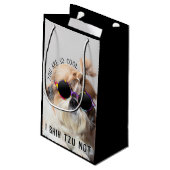 シーズー(犬)Tzuないおもしろいかわいい愛犬家カスタムフォト文字 スモールペーパーバッグ (裏面アングル)