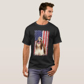 シーズー(犬)TZUアメリカ国旗の犬が4番目の顔マスクを着用 Tシャツ (正面フル)