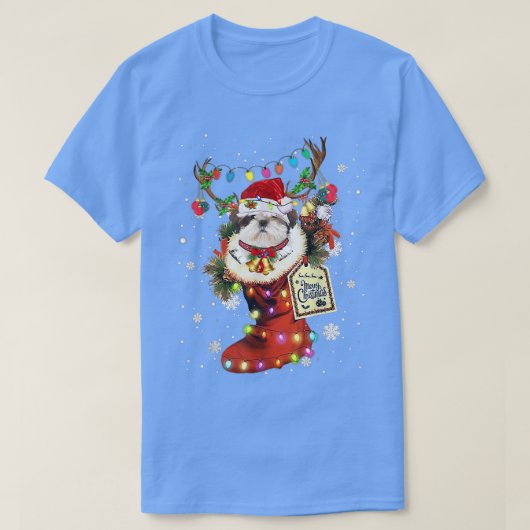 シーズー（犬）Tzuクリスマスブートクリスマスソックス冬の雪 Tシャツ (デザイン正面)