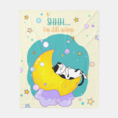 "シーッ、まだ眠っている"かわいい子猫ムーンで眠る フリースブランケット (正面)