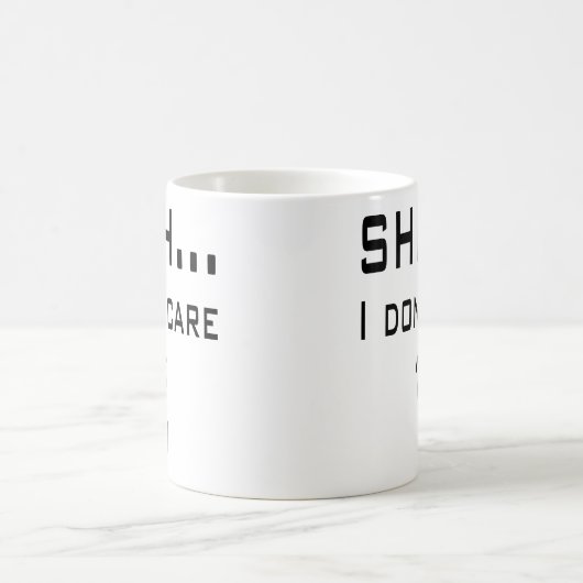 シーッ。私はウィンク気におもしろいスマイル絵文字 コーヒーマグカップ (中央)