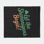 シーナニガンがアイルランドのSt patricksをおもしろい始めよう フリースブランケット (正面(横))