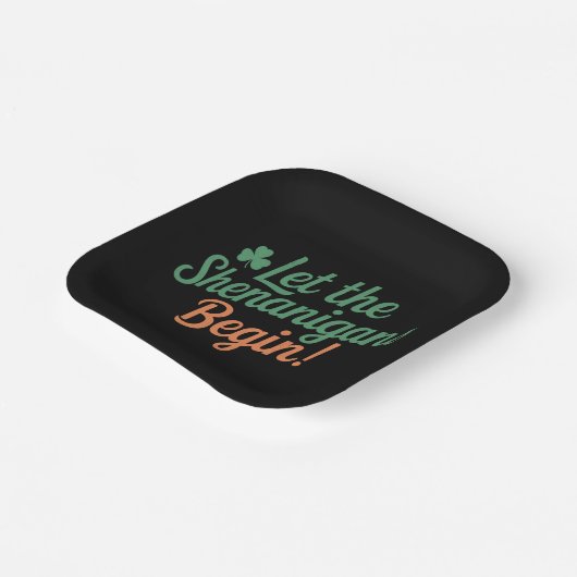 シーナニガンがアイルランドのSt patricksをおもしろい始めよう ペーパープレート (傾斜あり)