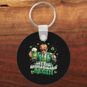 シーナニガンがトランプおもしろいSt patricksを始める キーホルダー (正面)
