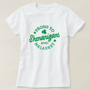シーナニガンに近い聖パトリックの日 Tシャツ