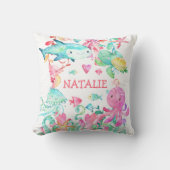 シーパーソナライズされたベビーの下の名前かわいい海 クッション (正面)