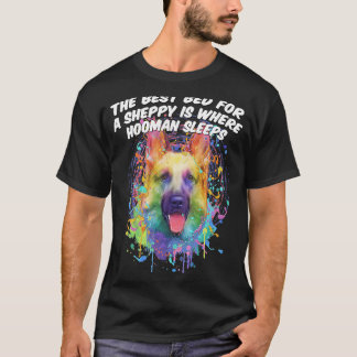シーピーのためのベッドはホオマーンがドイツのシェフを眠っている場所 Tシャツ