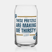 シーフェルド | "これらのプレッツェル"タイポグラフィグラフィック ガラス缶 (正面)