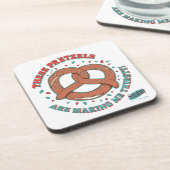 シーフェルド |プレッツェルが喉の渇きを癒してくれる コースター (左側)