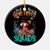 シーフードカラマリーオセアを愛する少年たち セラミックオーナメント (裏面)