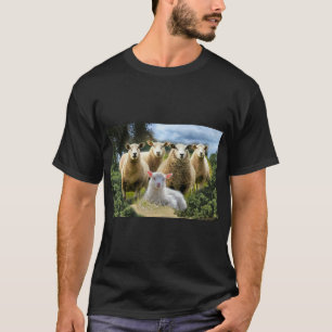 シープフックシープヘルドベビーラムシープファーム Tシャツ