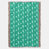 シーホース&スターフィッシュ – ティール(緑がかった色)とシーショムグリーン スローブランケット (正面縦)