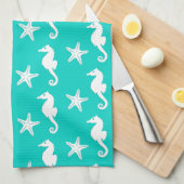 シーホース&ヒトデ – 白オンターコイズ キッチンタオル (四つ折り)