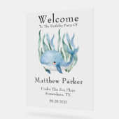 シーボーイウェルカムサインの下の青いクジラ アクリルサイン (傾斜)