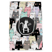 シームレスなイラストレーション猫誕生日 ミディアムペーパーバッグ (裏面)