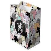 シームレスなイラストレーション猫誕生日 ミディアムペーパーバッグ (裏面アングル)