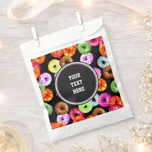 シームレスなパターンをドーナツとバックグラース。&アイディア フェイバーバッグ (クリップ留めされた状態)