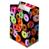 シームレスなパターンをドーナツとバックグラース。&アイディア ミディアムペーパーバッグ (裏面アングル)