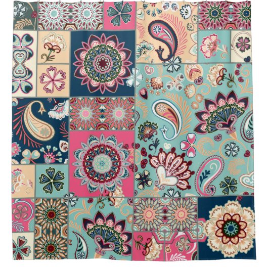 シームレスなパッチワークの背景とペイズリーとフロー シャワーカーテン (正面)