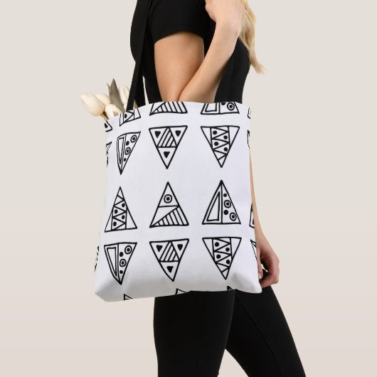 シームレスなヴィンテージパターン白黒の幾何学的 トートバッグ (クローズアップ)