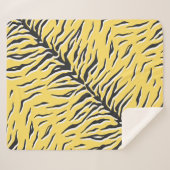 シームレスなヴィンテージブラックとイエロータイガーパターン。S シェルパブランケット (正面(横))