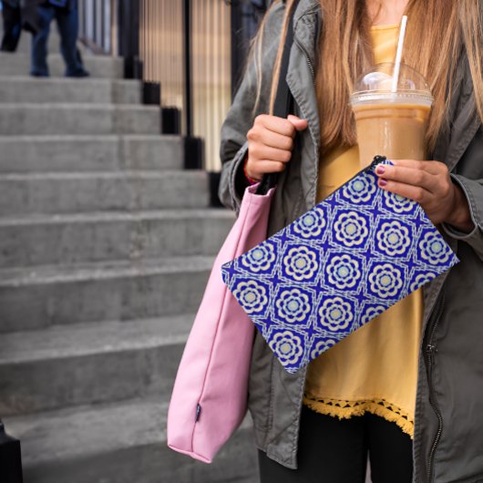 シームレスな万華鏡のように千変万化するパターンブルーホワイト学生アーティスト アクセサリーポーチ