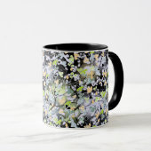 シームレスな抽象芸術春ツリーの枝葉のブラック マグカップ (正面右)