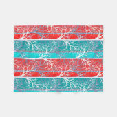 シームレスな抽象芸術木の枝の青いサンゴの赤い線 フリースブランケット (正面(横))