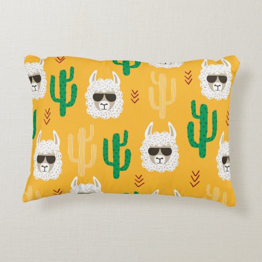 シームレスな漫画のラマとサボテンの模様 アクセントクッション (裏面)