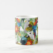 シームレスな熱帯パターンとオウム。  コーヒーマグカップ (中央)