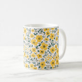 シームレスな花柄、小さな黄色の花。Wh コーヒーマグカップ (正面右)