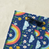 シームレスな虹、花、雲のパターン ビーチタオル (インサイチュ)