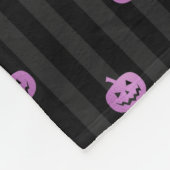 シームレスパープルフォイルカボチャストライプ&ハロウィーン フリースブランケット (角)