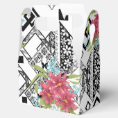 シームレスピンクの花フローラ装飾用ブラックwhit フェイバーボックス (オープン)