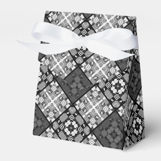 シームレ市松模様にスプレイド抽象芸術正方形ジオメトリ フェイバーボックス (正面サイド)