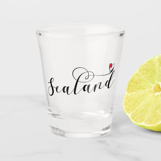 シーランドハート旗、シーランド公国 ショットグラス (正面)