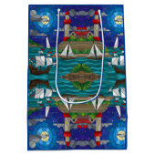 シーレッドライトハウスセーリングシップ海岸の星空 ミディアムペーパーバッグ (裏面)