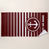 シー航海のいかりあなたの名前またはボート深い赤 ビーチタオル (正面)