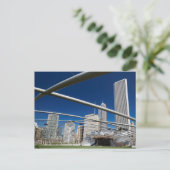 ジェイ・プリツカー・パビリオン, ミレニアム・パーク ポストカード (スタンド正面)