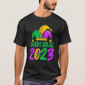 ジェスターハットマルディグラ2023ビーズマスクフェザー Tシャツ (正面)