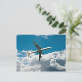 ジェット飛行機が雲の中に上昇 ポストカード (スタンド正面)