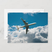 ジェット飛行機が雲の中に上昇 ポストカード (正面/裏面)